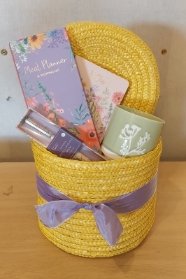 Yellow hatbox gift set